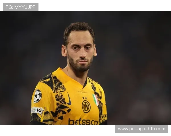 国际米兰利用边路攻势压制对手,恰尔汗奥卢组织流畅